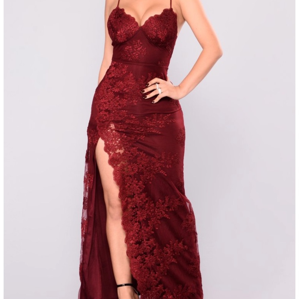 Fashion Nova Lace Dress Burgundy/Red Slit Medium